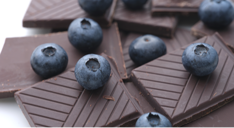 blueberries and chocolate boost mental health